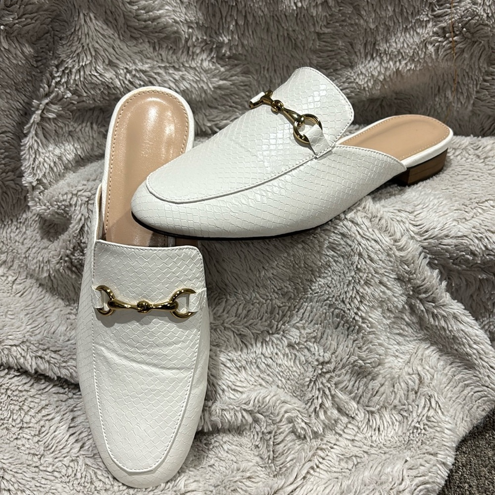 White faux leather mules with gold bit hardware size 40 9 new